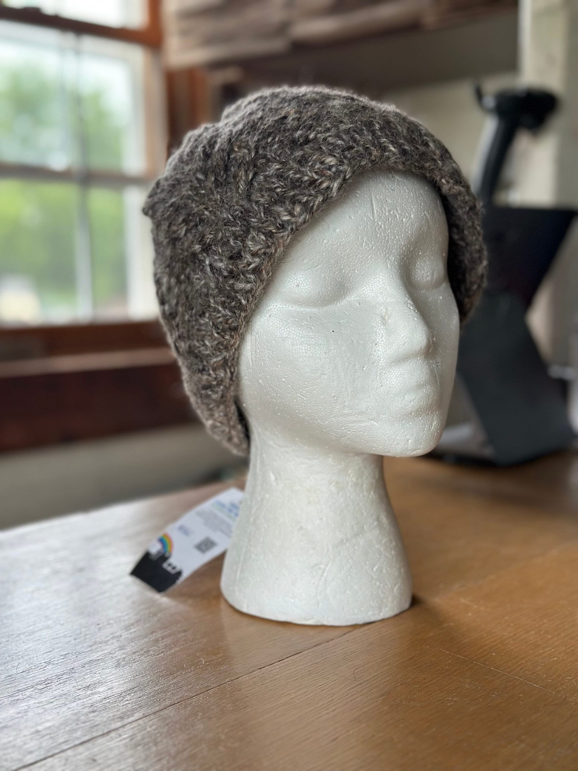 Hand-Spun Icelandic Wool Tortoiseshell Hat - Image 4