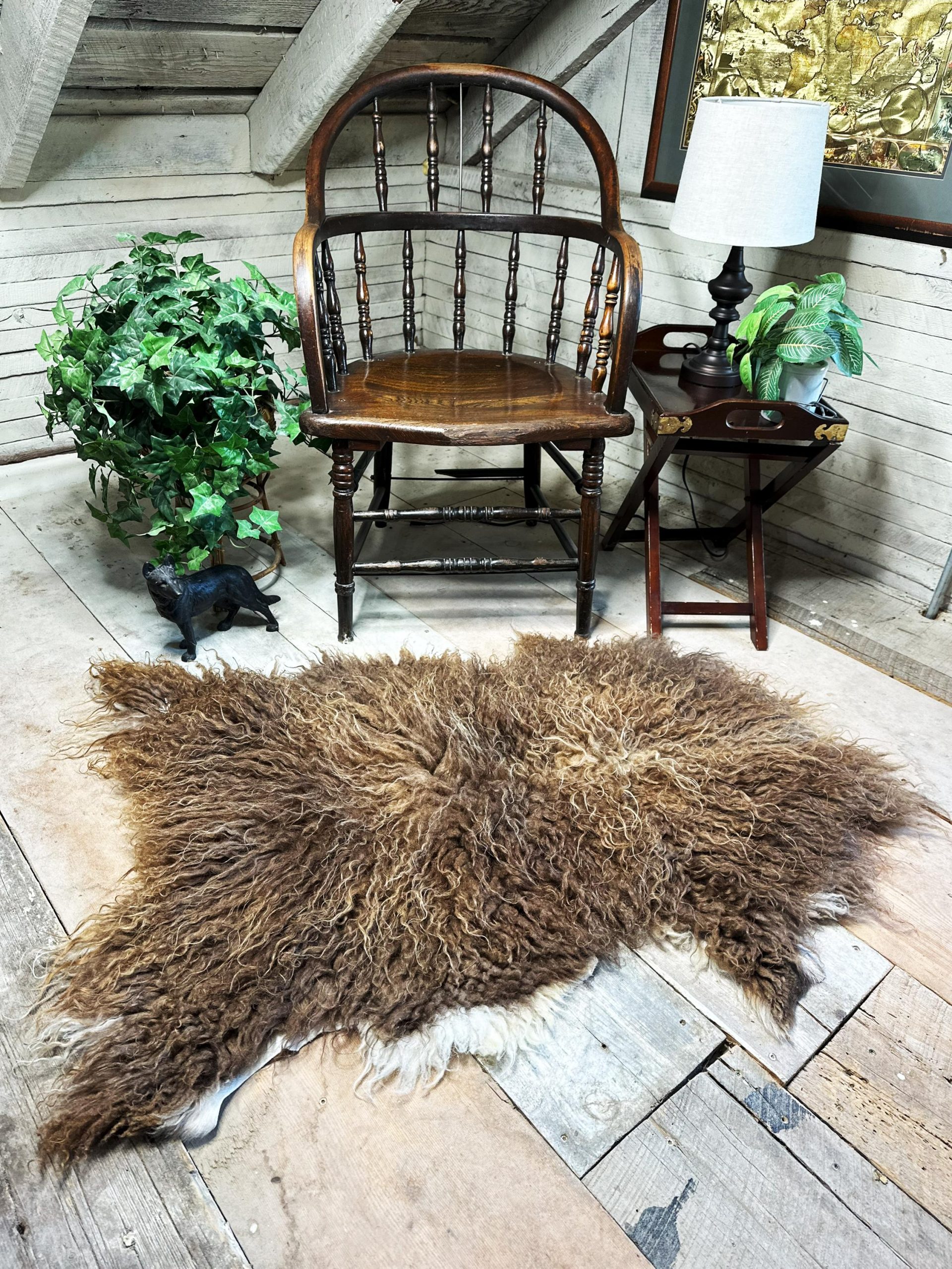 Big Beautiful Icelandic sheepskin throw l natural rug | original wool rug | hide | fur | skin | sustainable farm | brown with white patches - Image 3